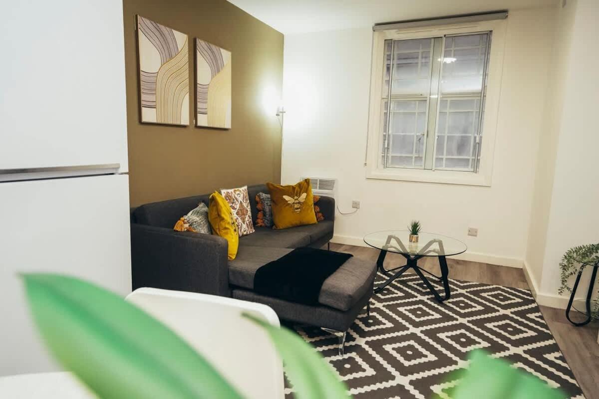 2Br City Centre Apt, Self Check In, Wifi, By Derbnb 셰필드 외부 사진