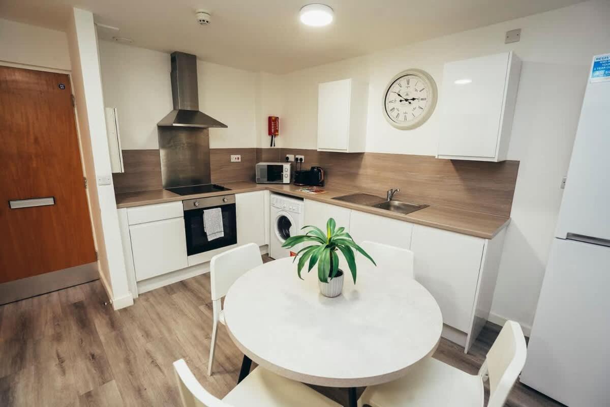 2Br City Centre Apt, Self Check In, Wifi, By Derbnb 셰필드 외부 사진